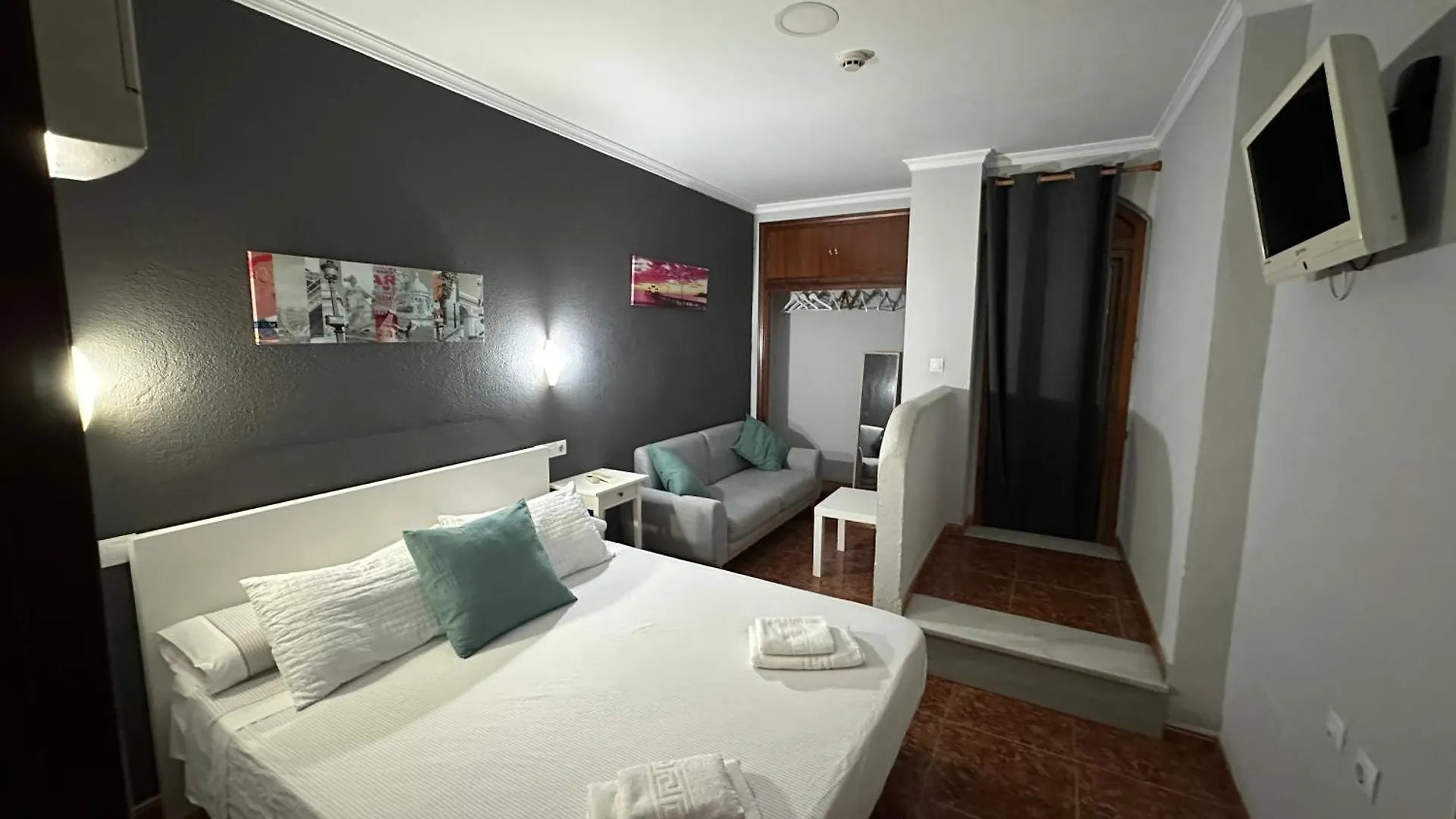 Hotel Hostal Tarik Tarifa Affittacamere