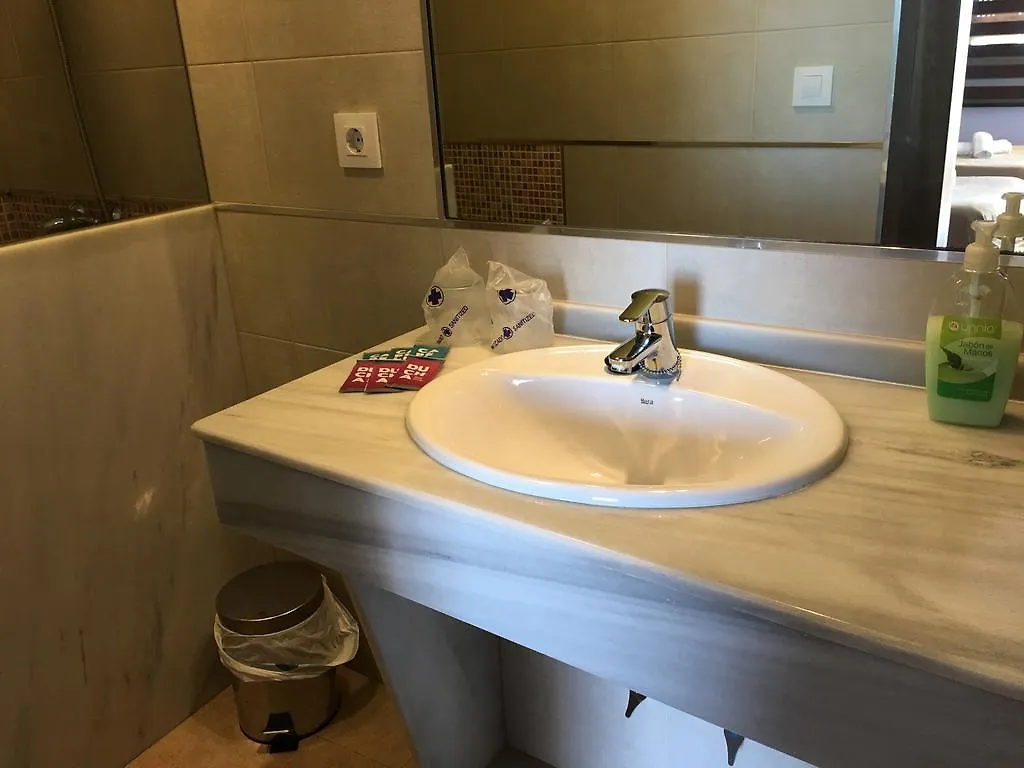Hotel Hostal Tarik Tarifa 2*,